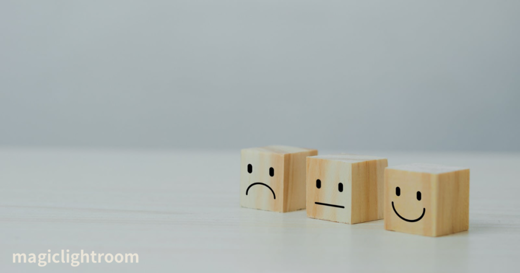 不満、普通、満足な表情